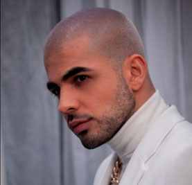 Juan Palau, es un cantante, compositor y actor colombiano