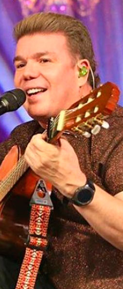 FabiÃ¡n Corrales el abanderado del folclÃ³rico vallenato.