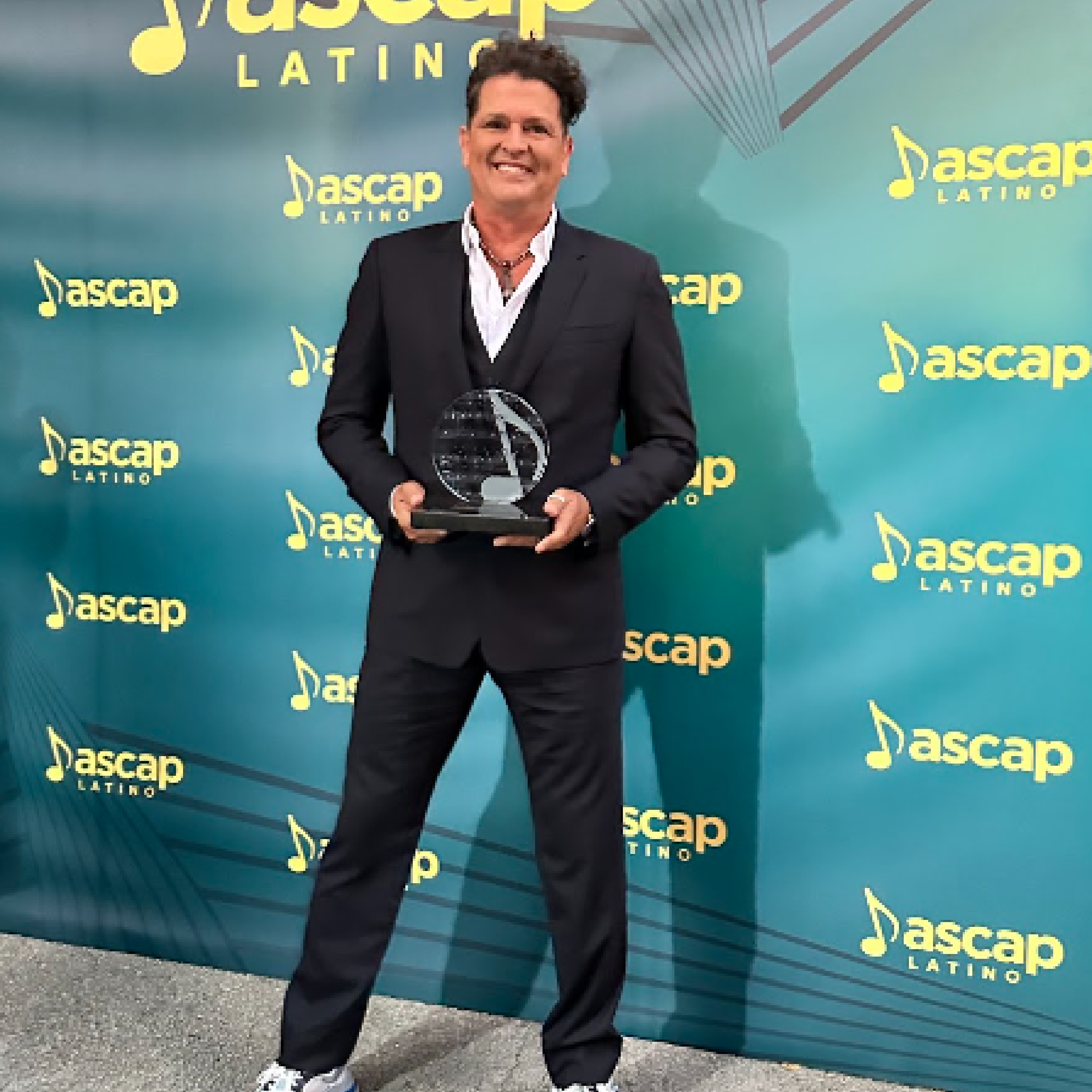 Con el ASCAP Founders Award y su prÃ³ximo tour por Europa, Carlos Vives conquista la mÃºsica latina 